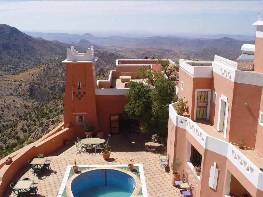 Hotel Kerdous Тафраут Экстерьер фото